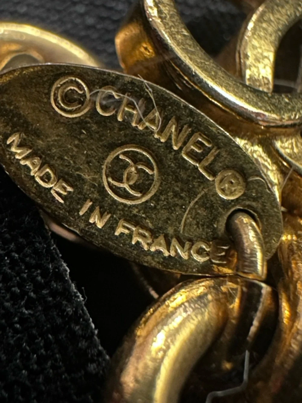 Pre Owned CHANEL Gold-Tone Bracelet with Blue Cabochons - Picture 10 of 16